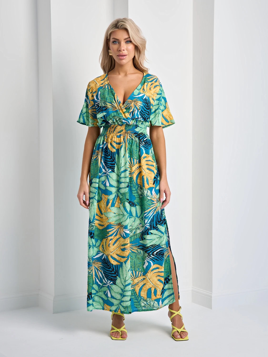 Платье длинное лёгкое с коротким расклешенным рукавом Jetty(фото6)