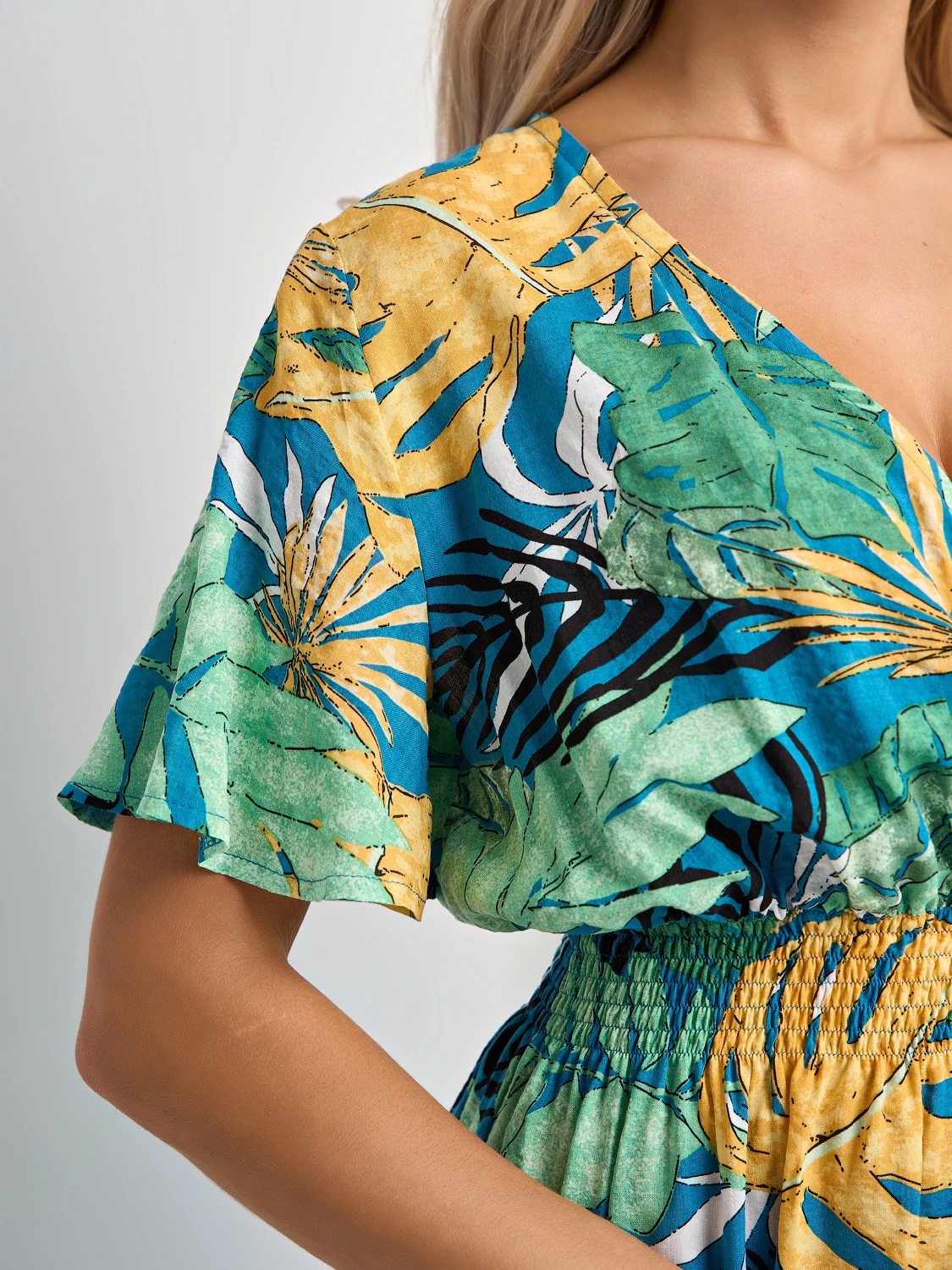 Платье длинное лёгкое с коротким расклешенным рукавом Jetty(фото5)