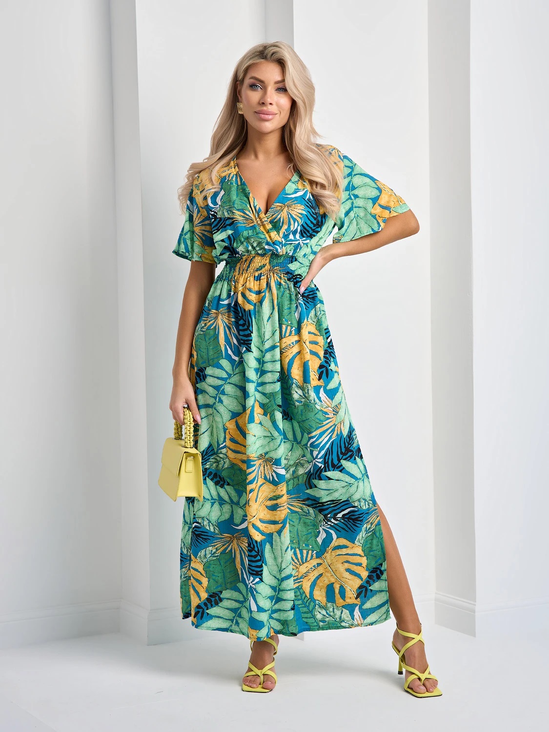 Платье длинное лёгкое с коротким расклешенным рукавом Jetty(фото9)