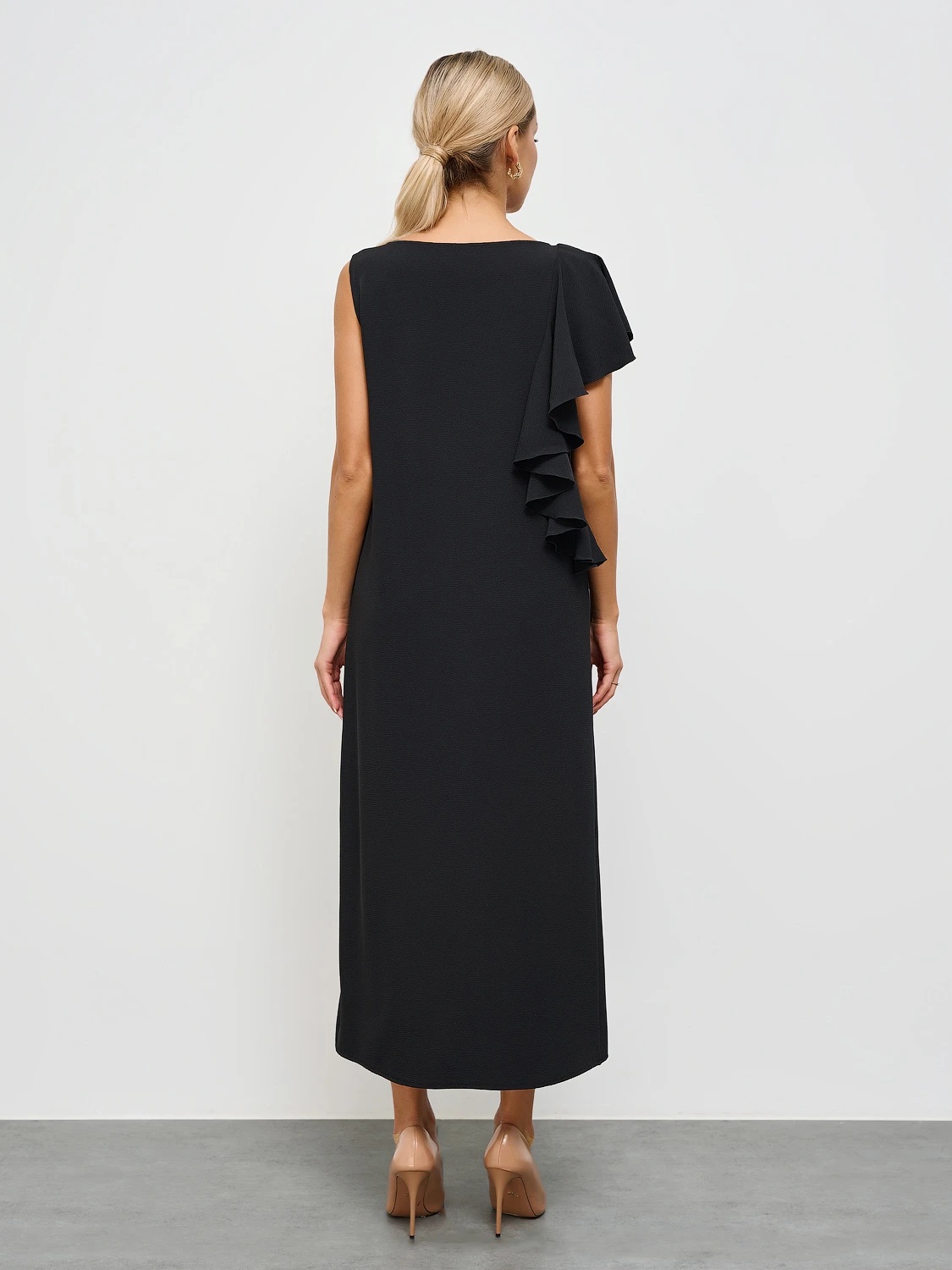 Платье длинное чёрное с воланом Jetty(фото8)