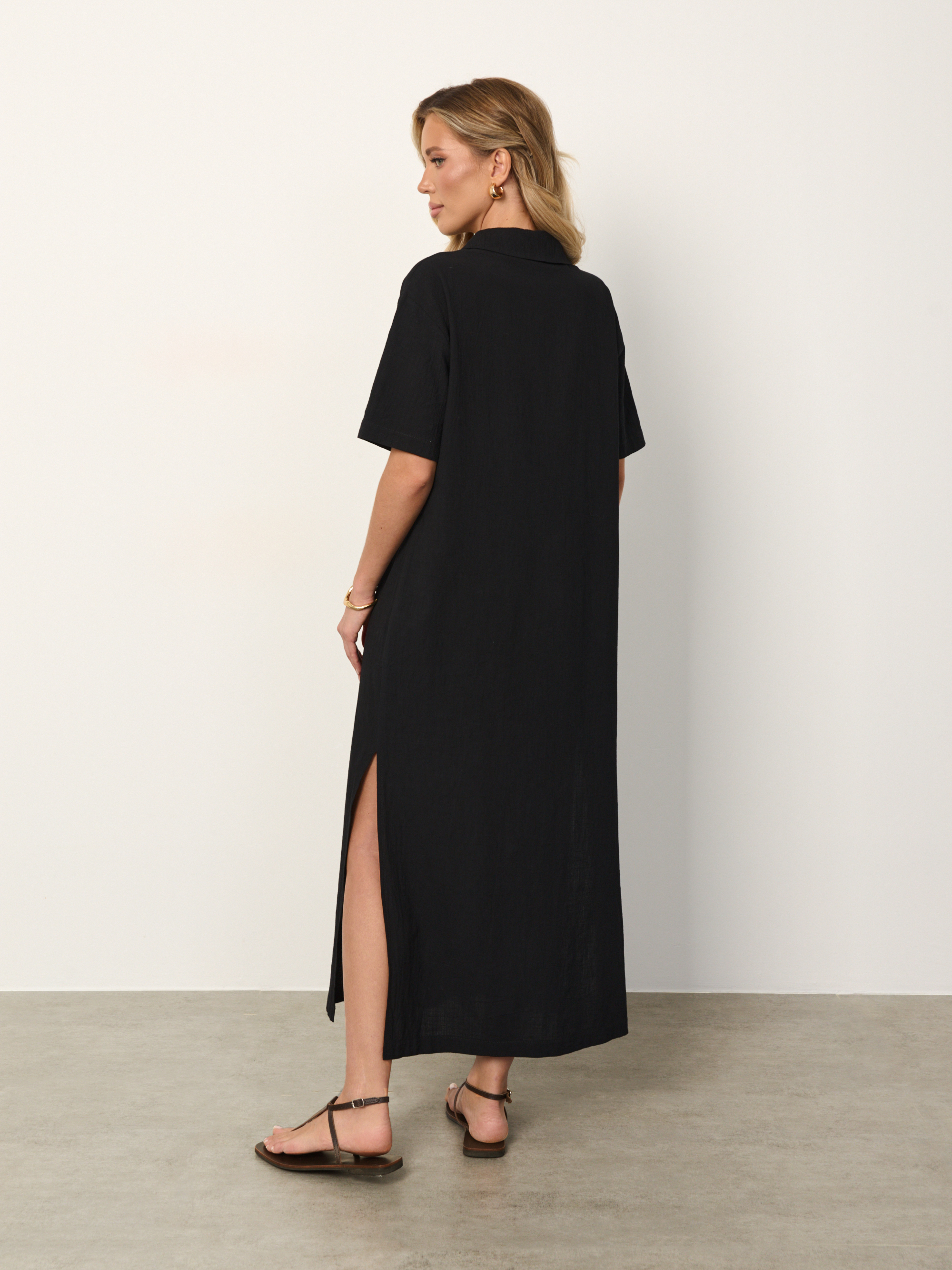 Платье-футболка чёрное из хлопка Jetty(фото9)