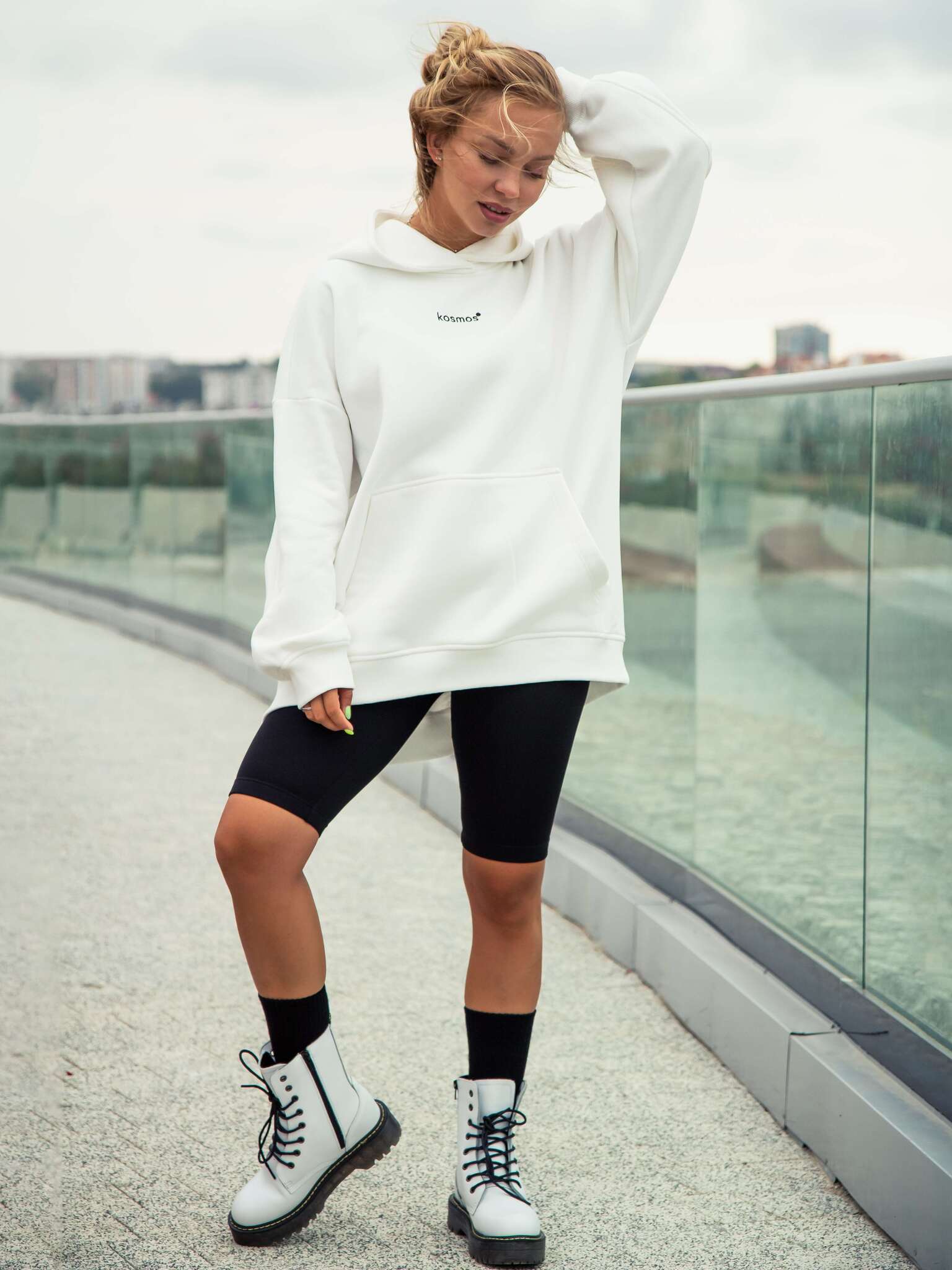 Худи оверсайз с начёсом в молочном цвете Kosmos(фото2)