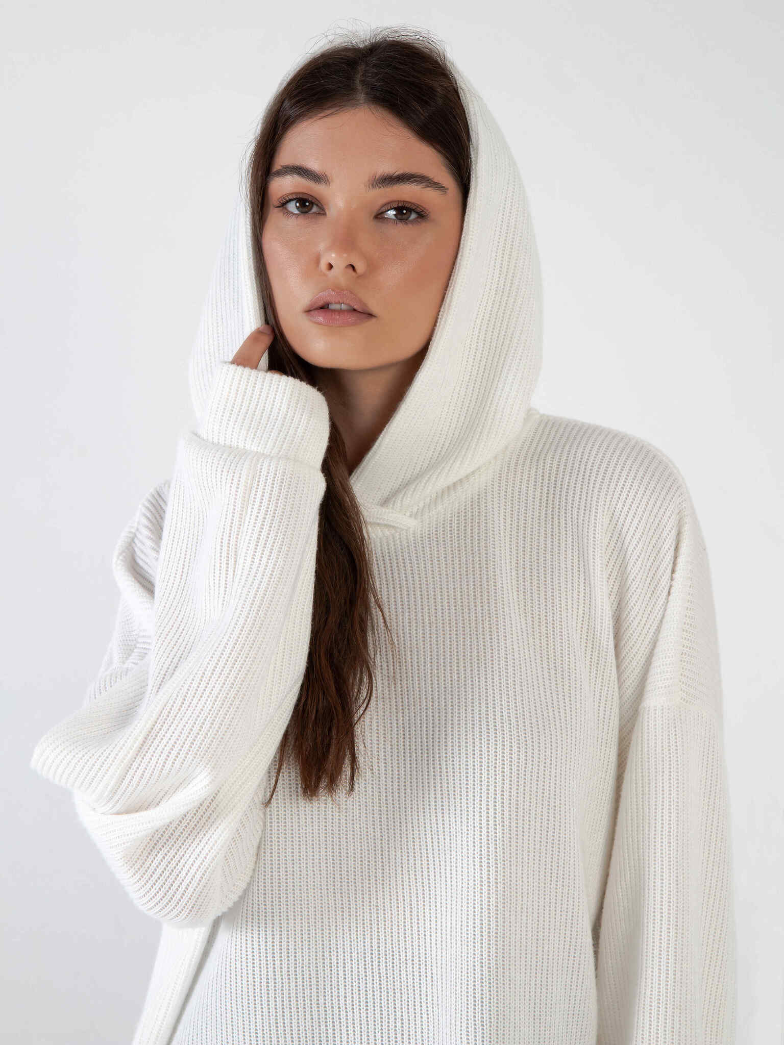 Худи из вязанного трикотажа в молочном цвете Kosmos(фото3)