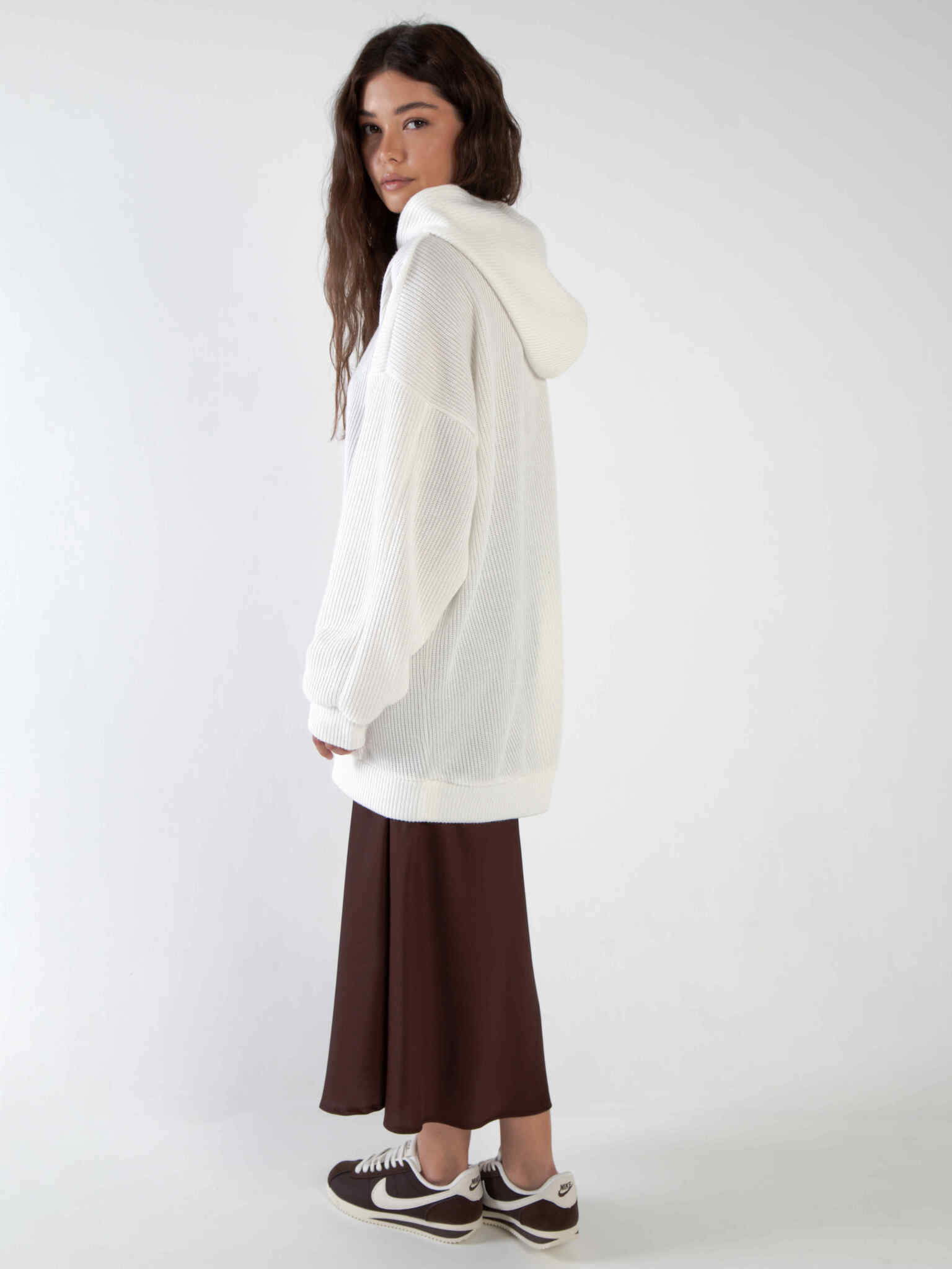 Худи из вязанного трикотажа в молочном цвете Kosmos(фото5)