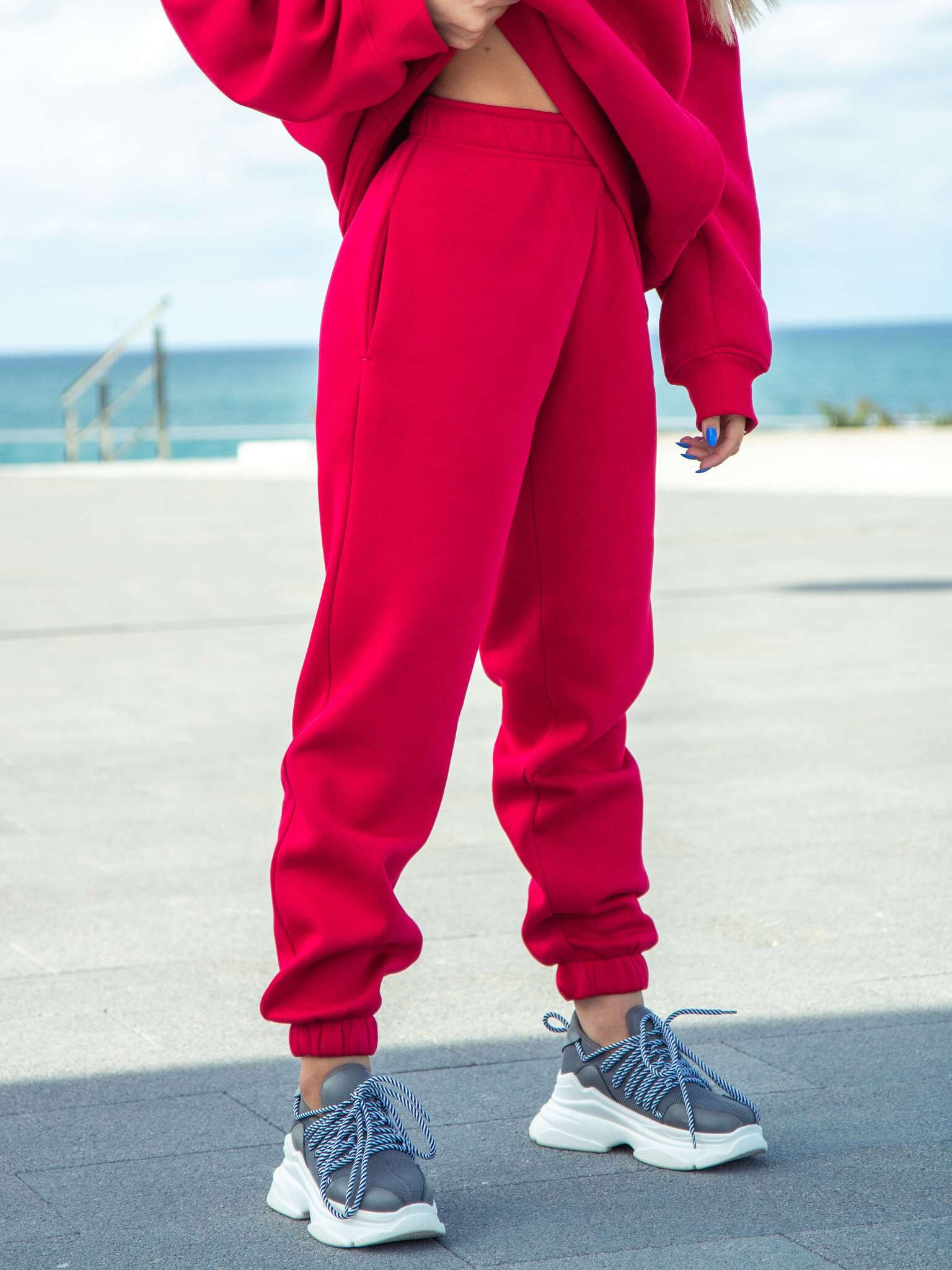 Брюки джоггеры с начёсом красного цвета Kosmos(фото4)