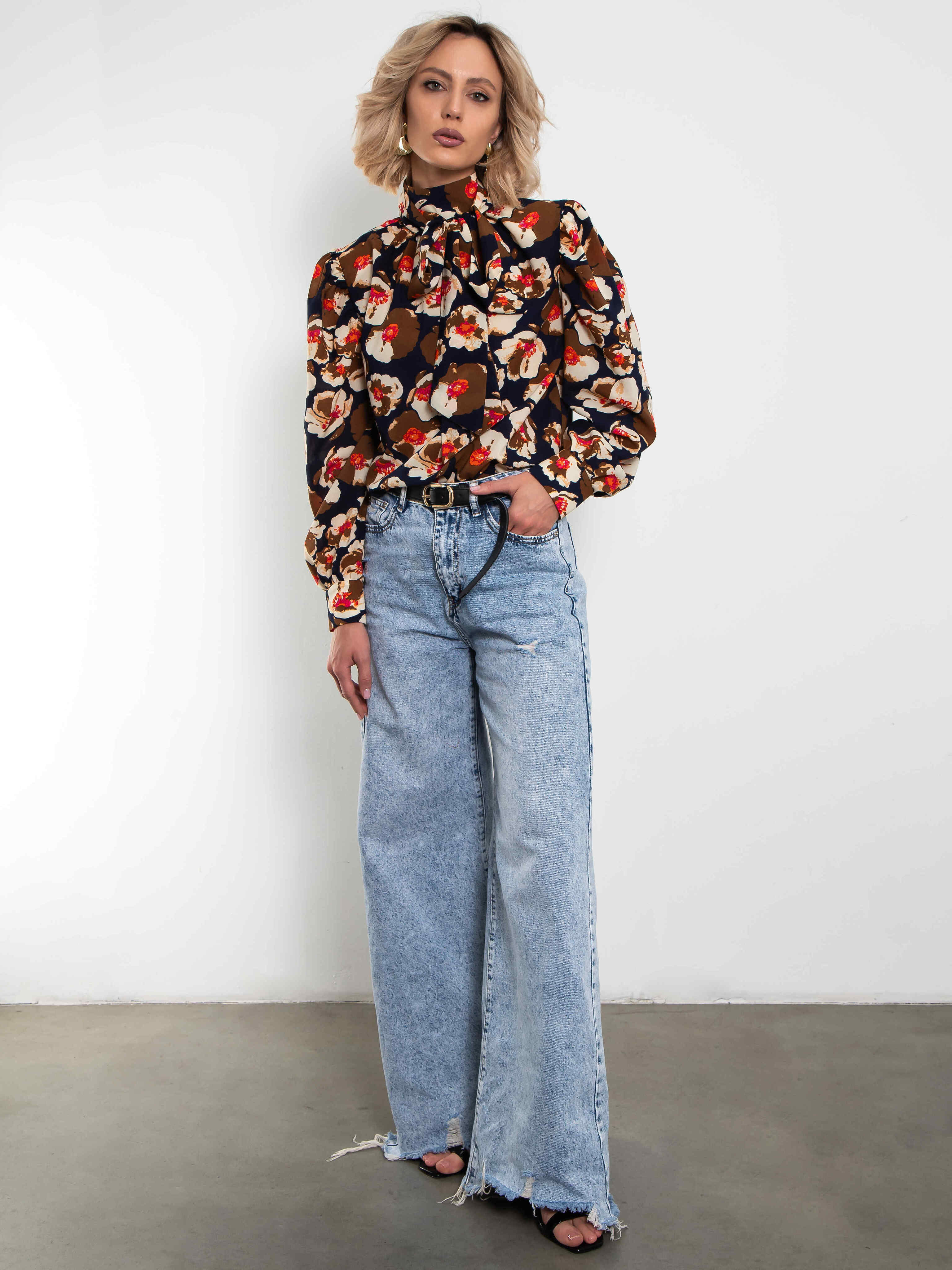 Блуза с бантом и цветочным принтом Kosmos(фото2)