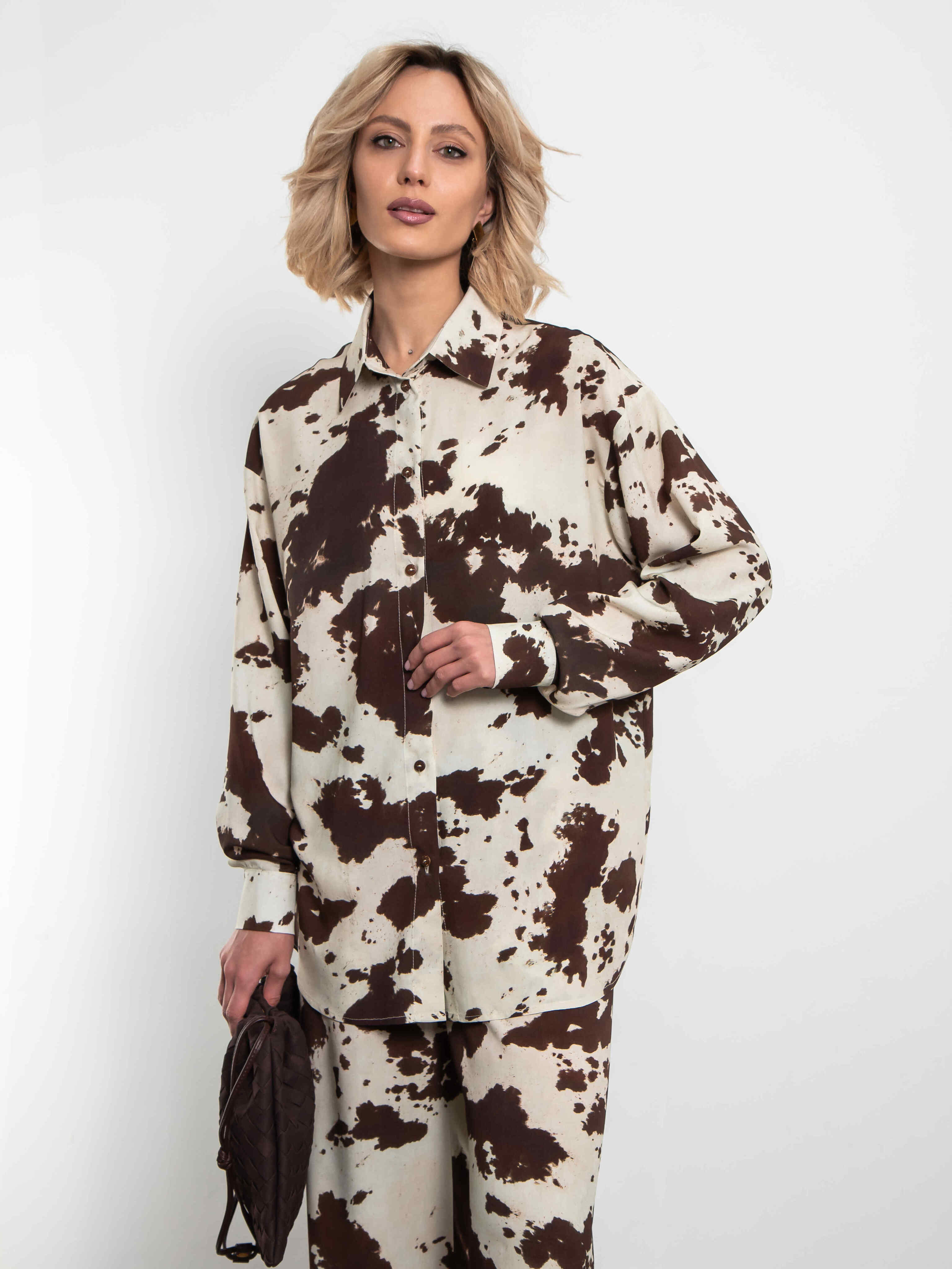 Рубашка оверсайз с трендовым принтом Kosmos(фото6)