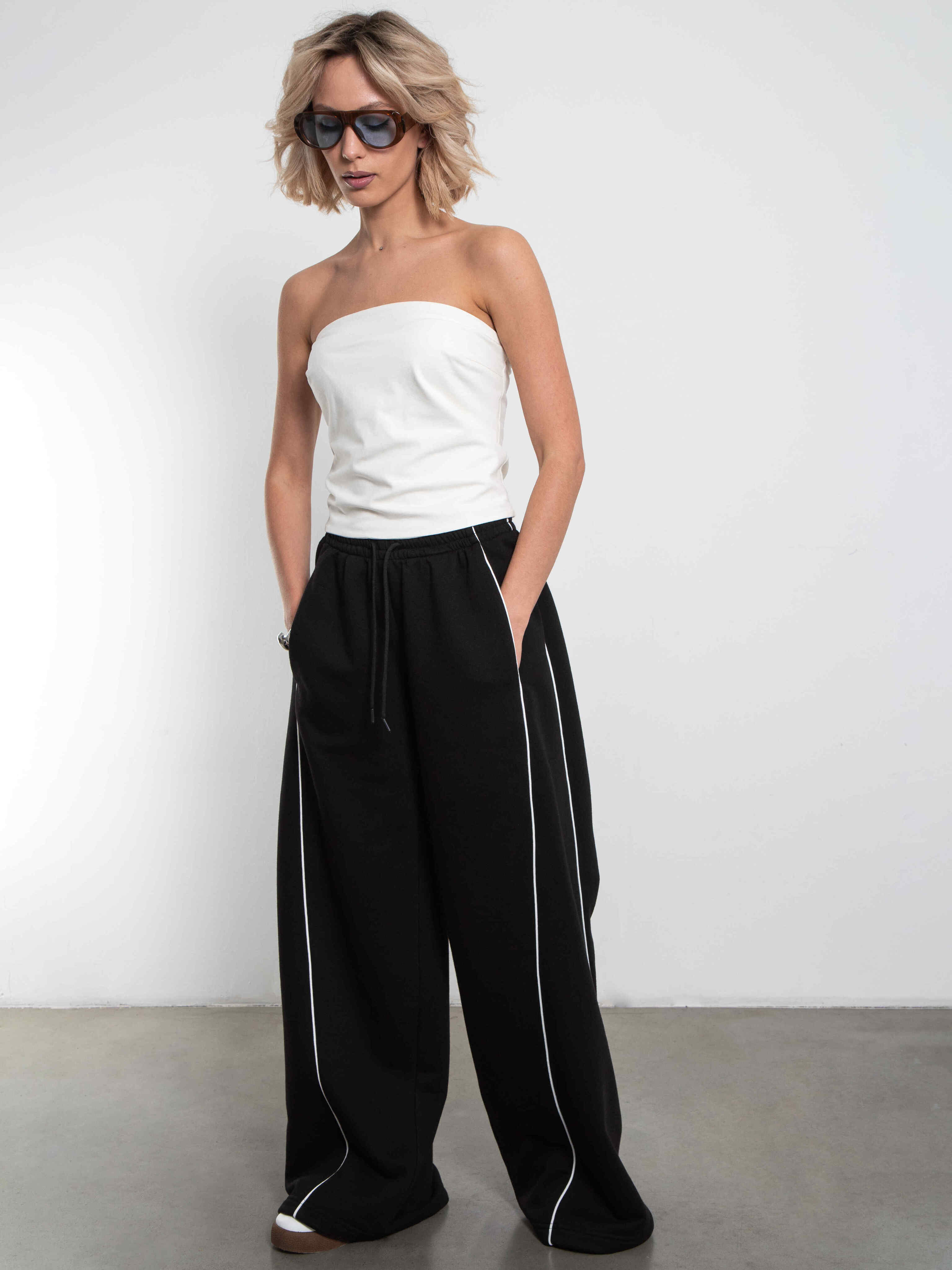 Брюки спортивные чёрные из премиального футера без начёса Kosmos(фото2)