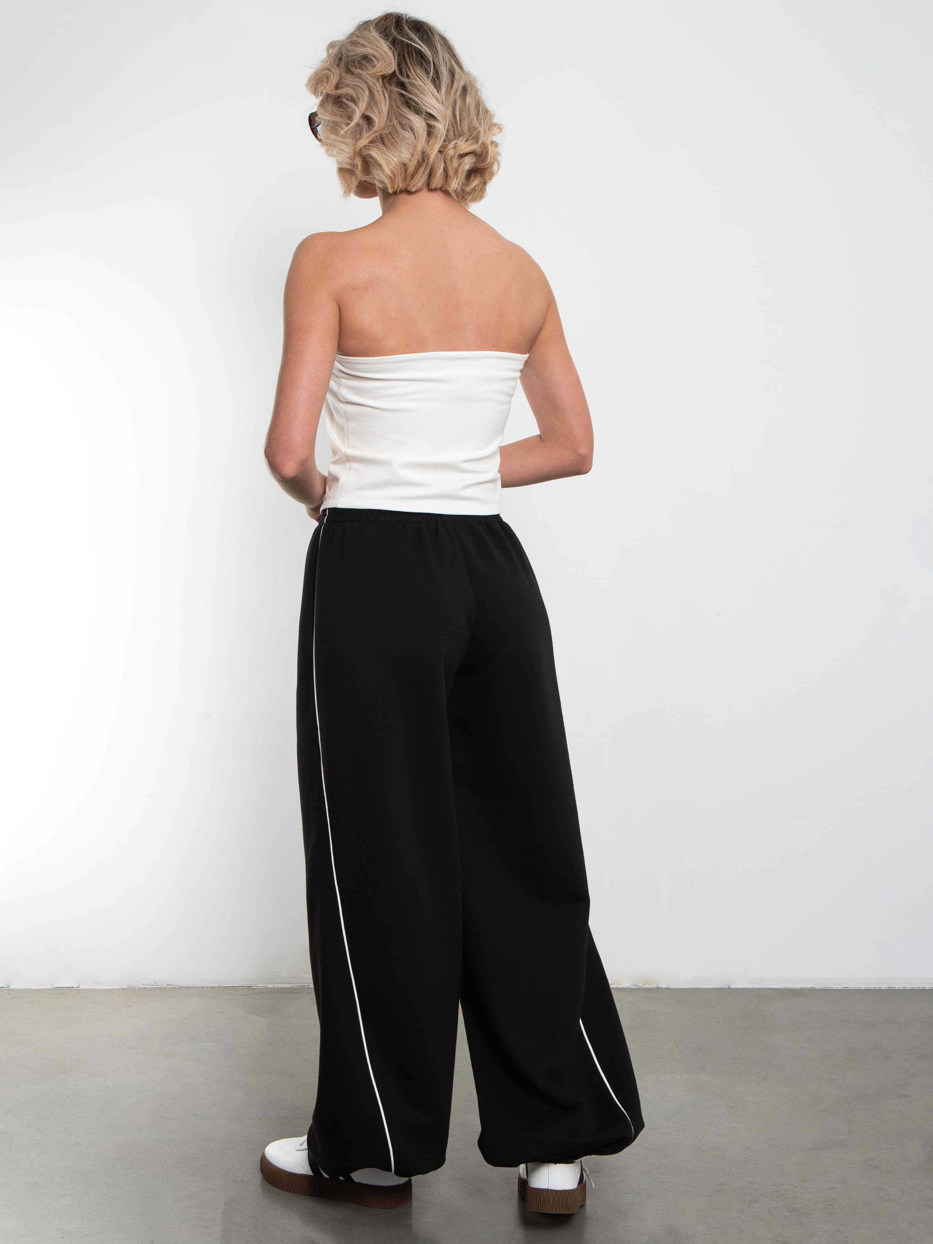 Брюки спортивные чёрные из премиального футера без начёса Kosmos(фото10)