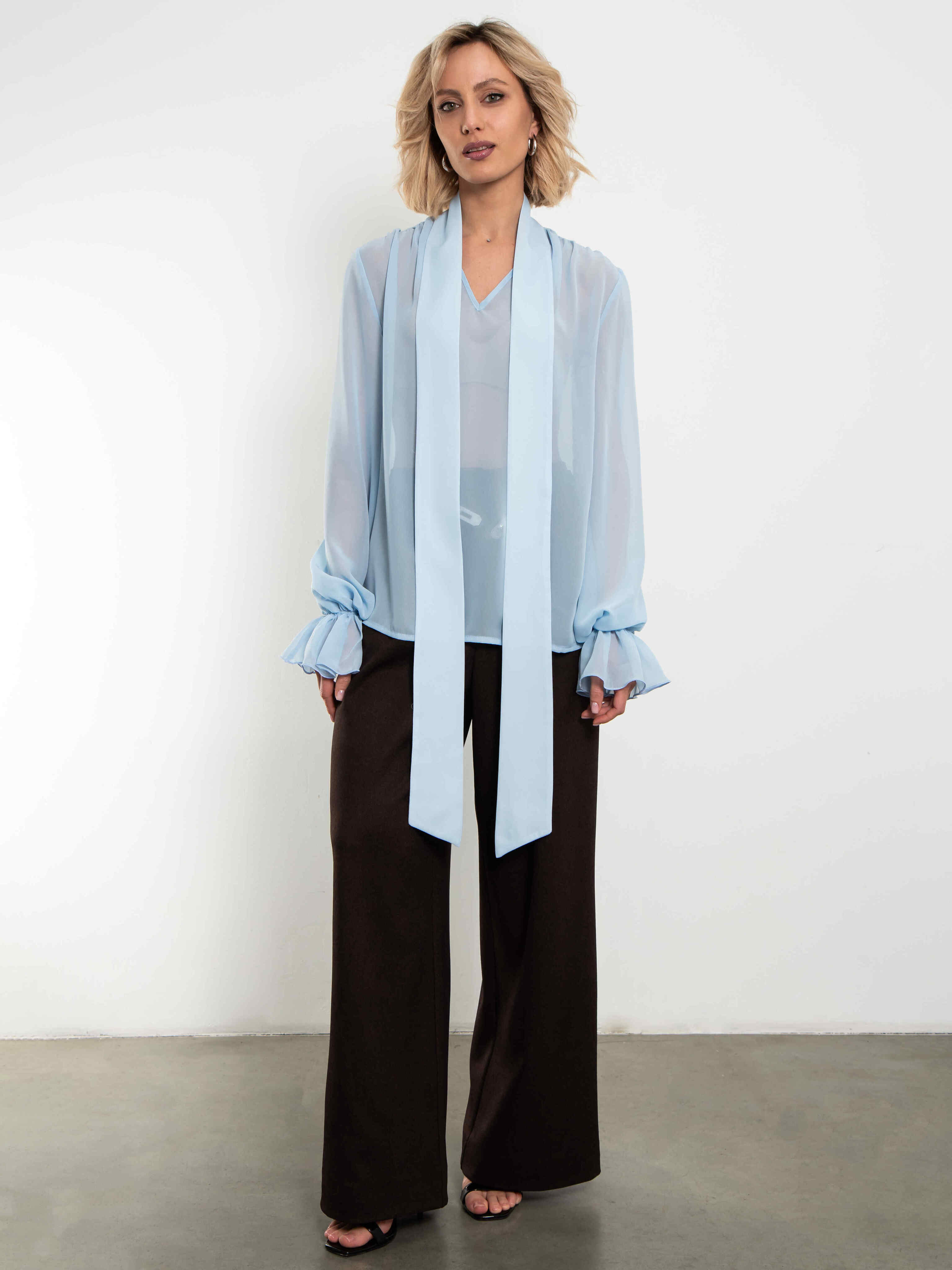 Блуза голубая с бантом Kosmos(фото4)