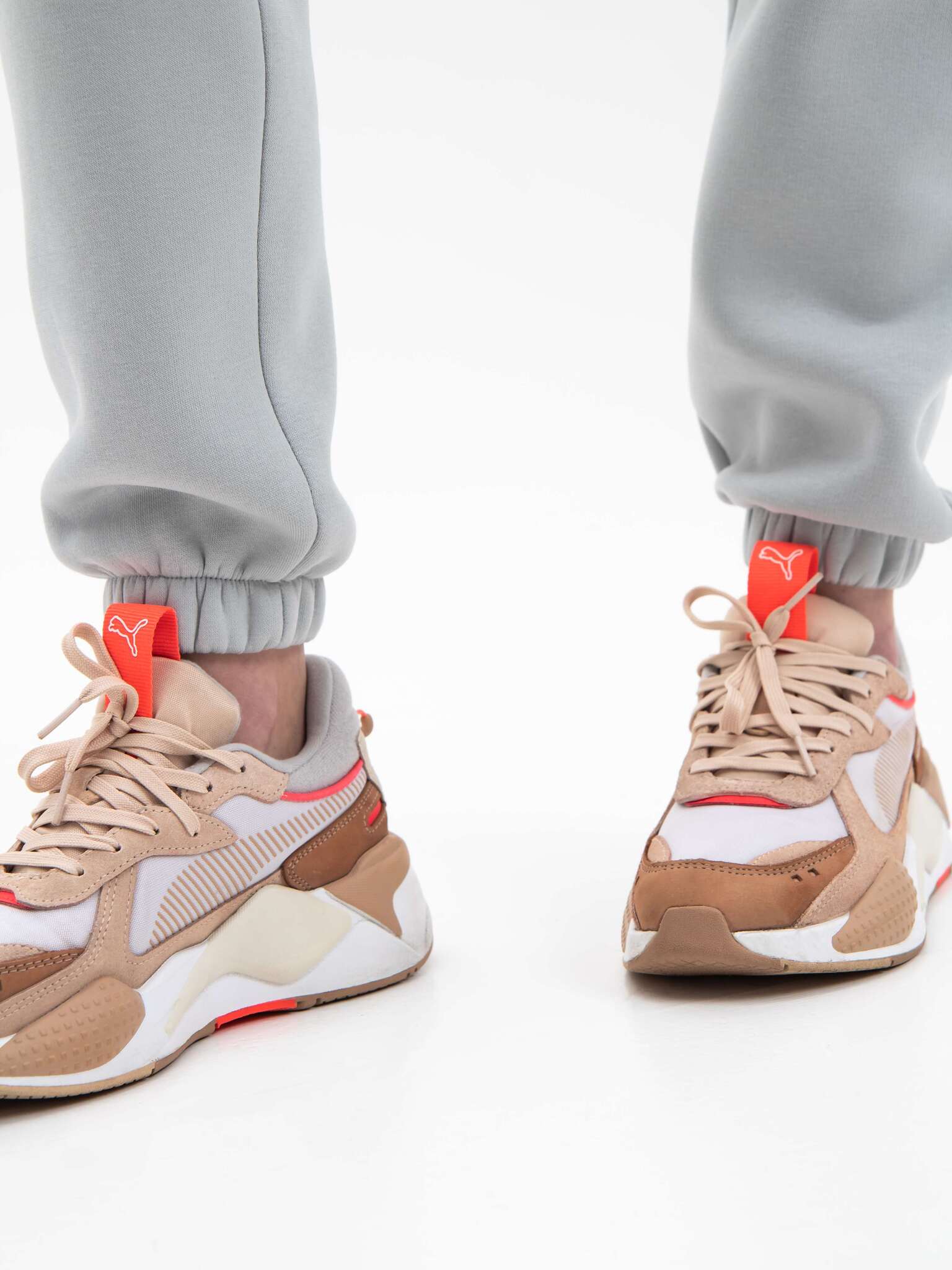 Брюки джоггеры с начёсом светло-серого цвета Kosmos(фото5)