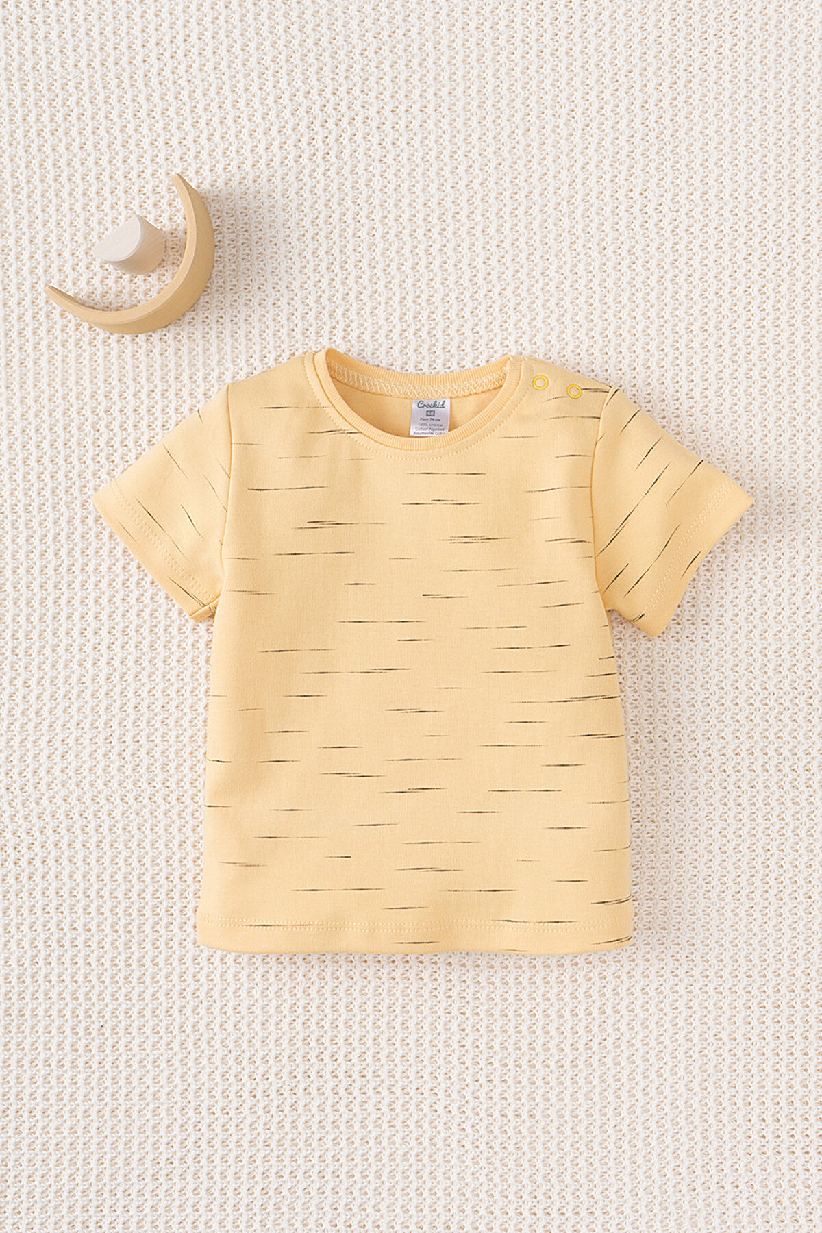 Симпатичная футболка для мальчика К 301156/эффект меланжа на светло-желтом фуфайка Crockid