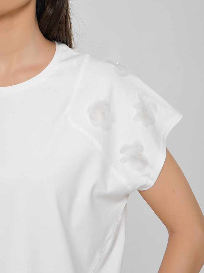 Футболка молочного цвета с декоративными цветами Priz(фото4)