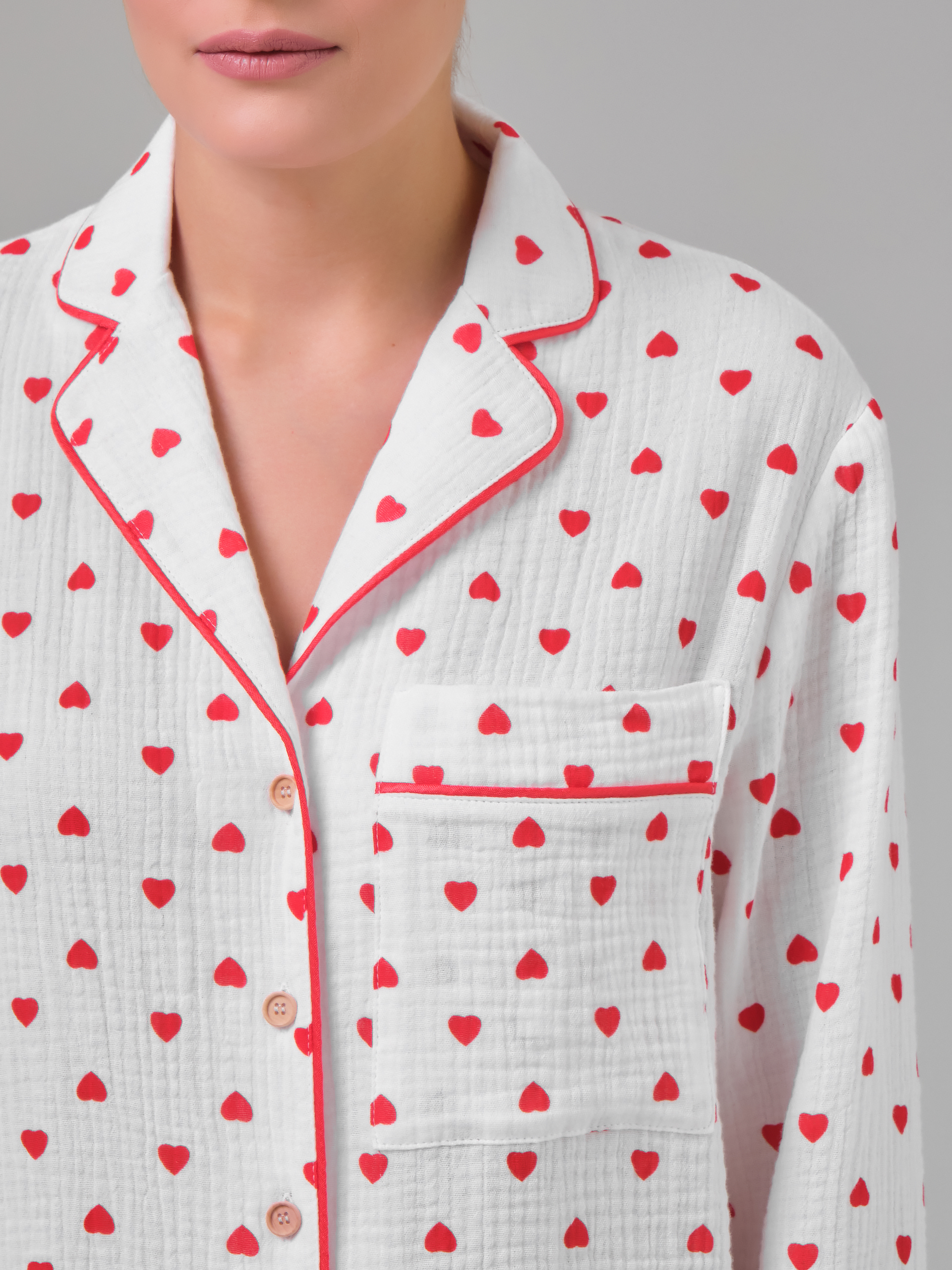 Блузка белая в сердечко из муслина с накладным карманом Priz(фото4)