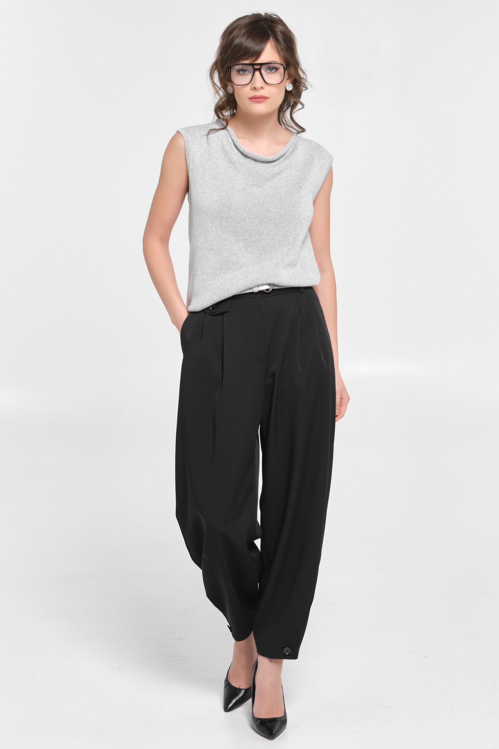 Брюки-бананы чёрные с карманами Priz