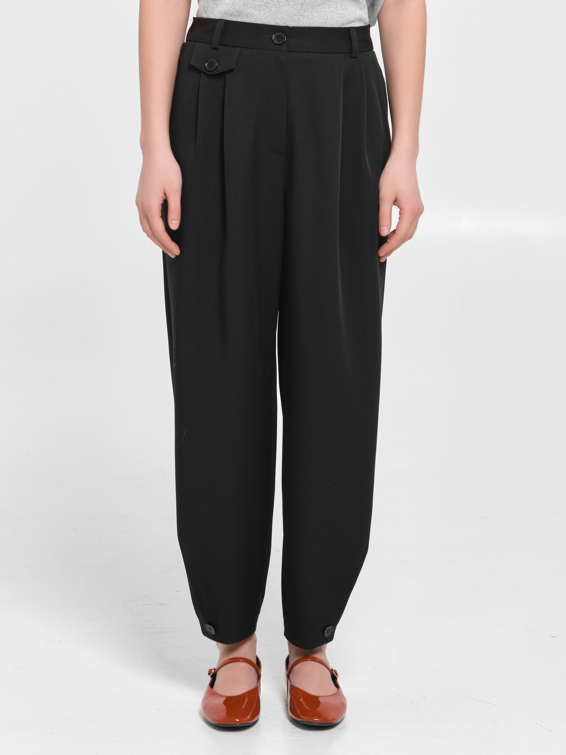 Брюки-бананы чёрные с карманами Priz(фото3)