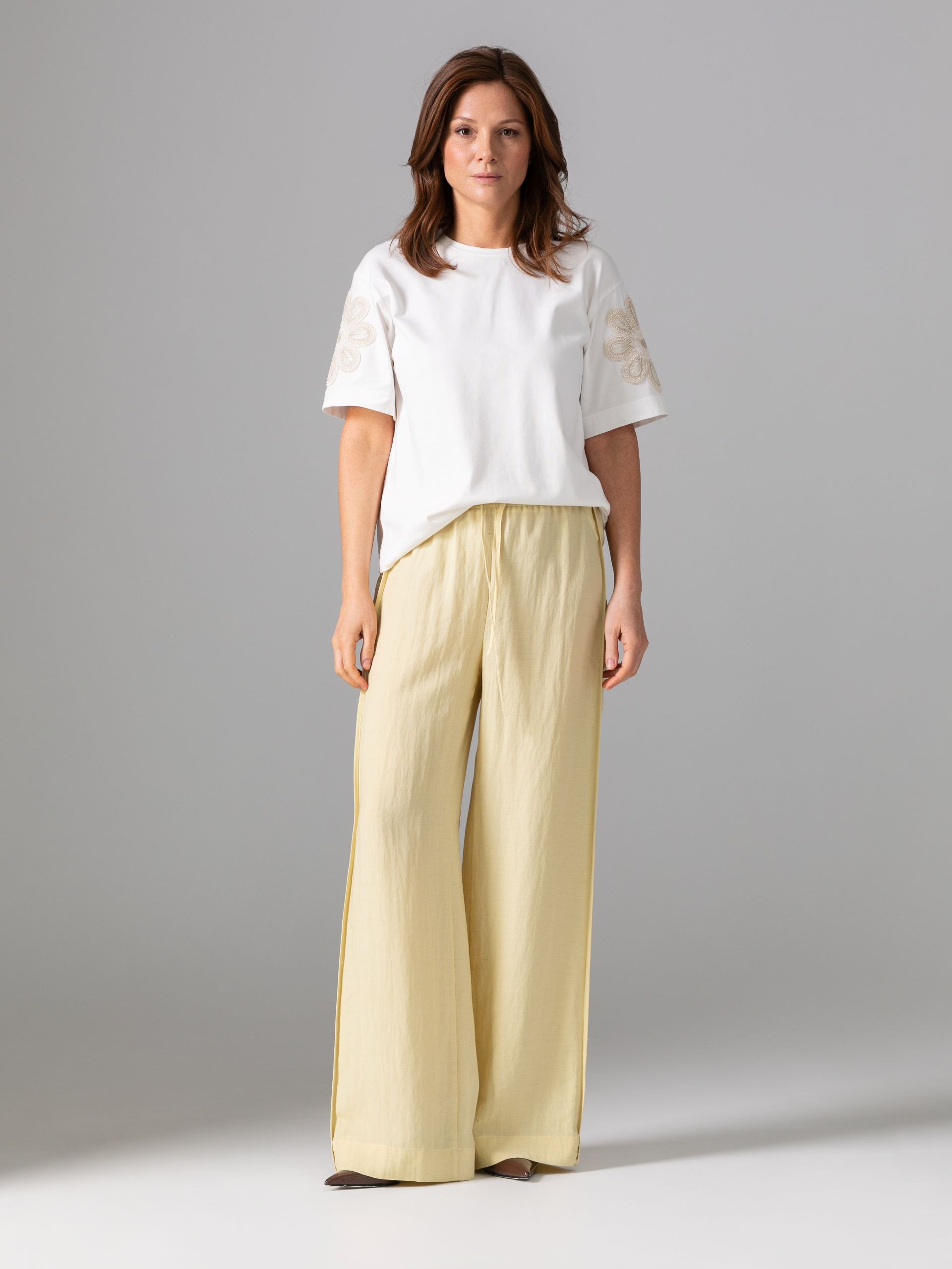 Футболка молочного цвета с кружевными элементами Priz(фото2)