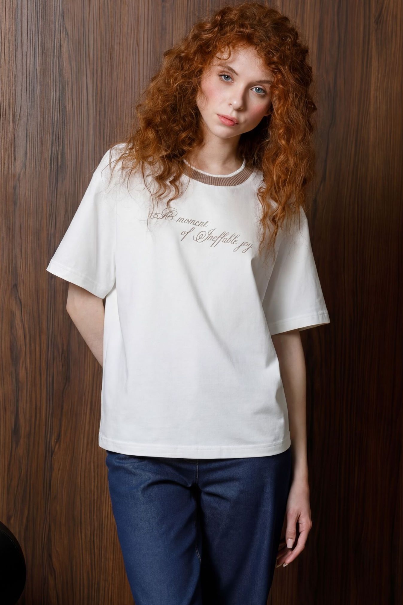 Футболка молочного цвета с принтом Priz