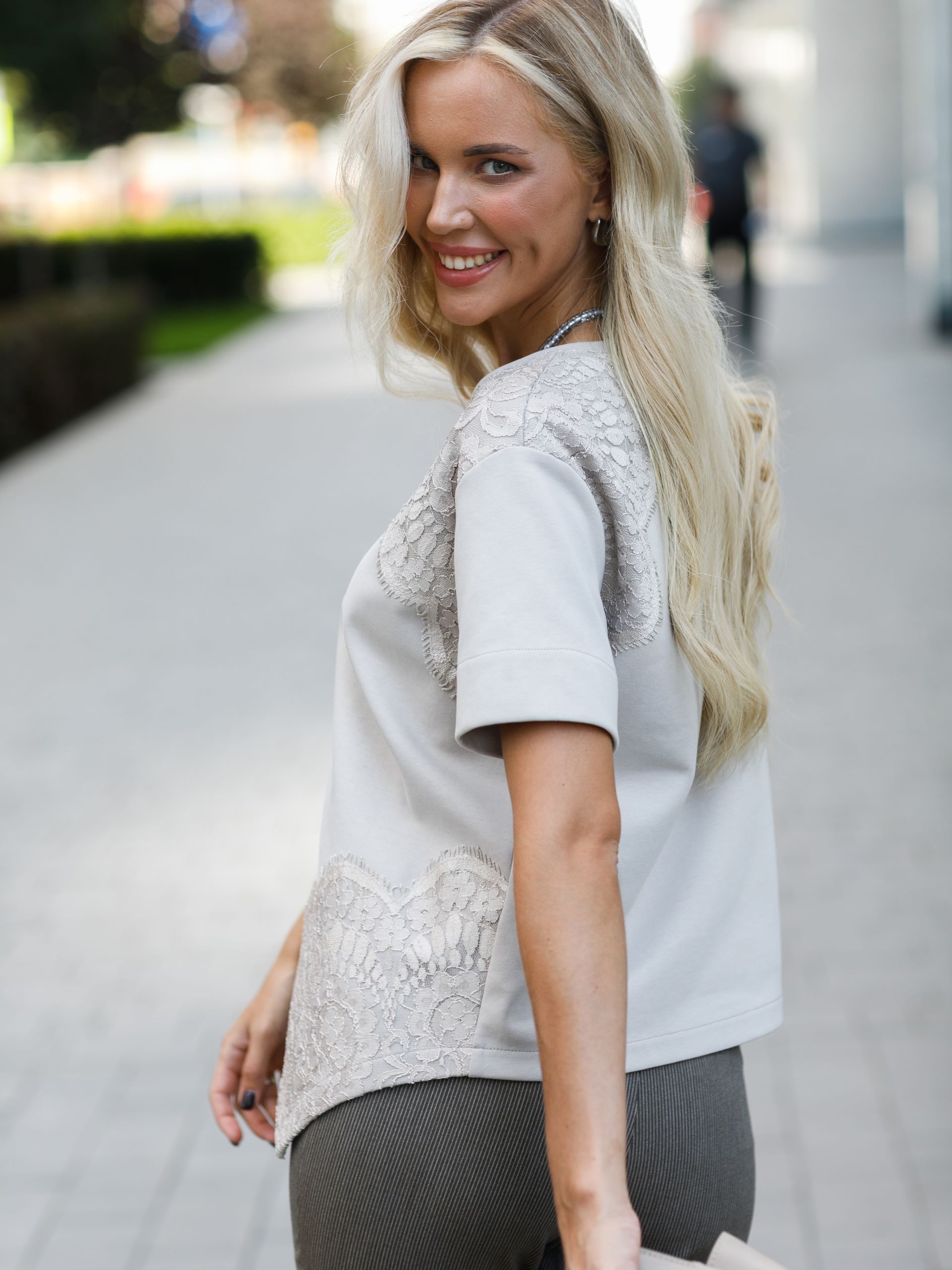 Блуза бежевая с кружевом Priz(фото2)