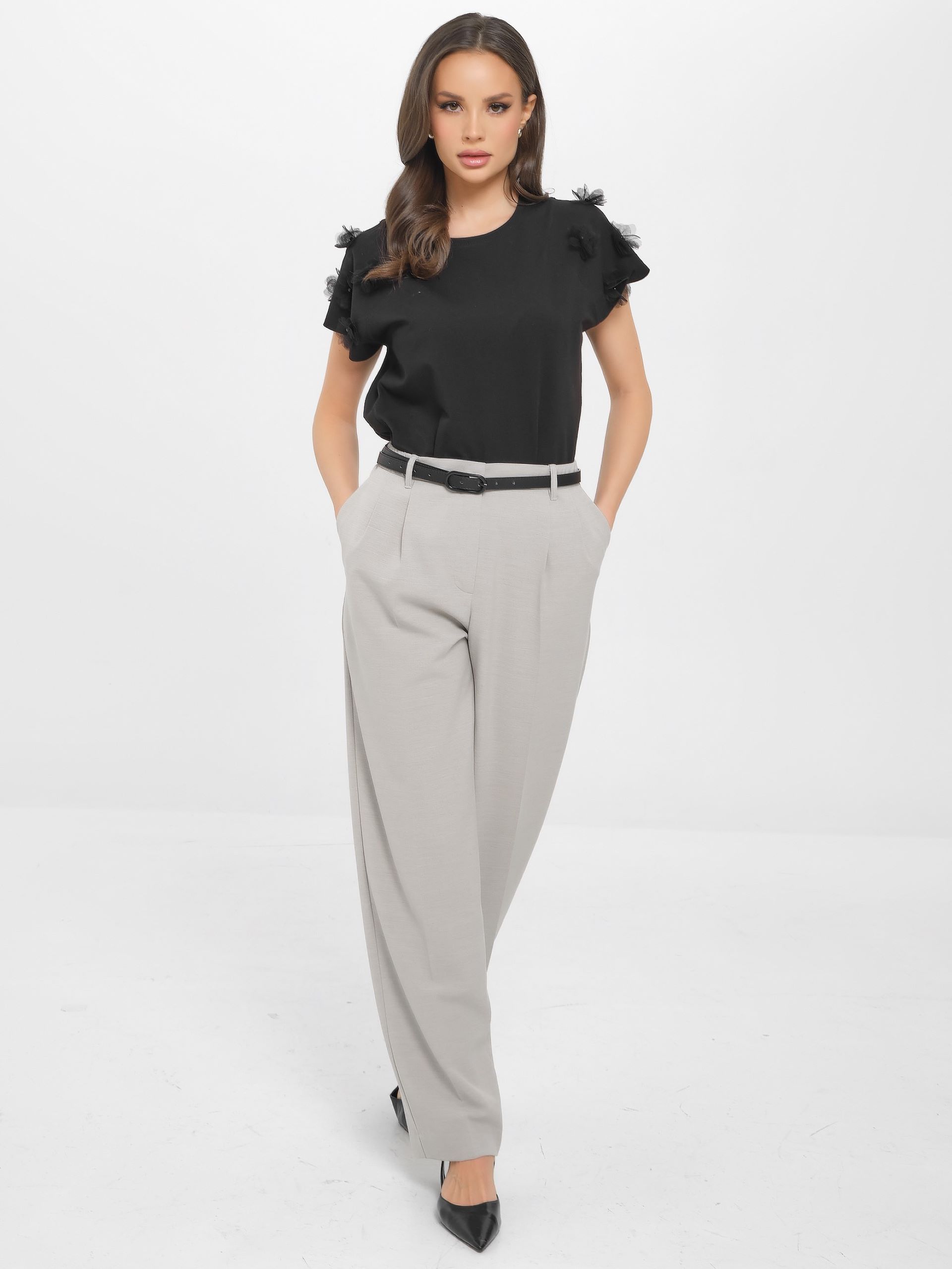 Футболка чёрная с декоративными цветами Priz(фото2)