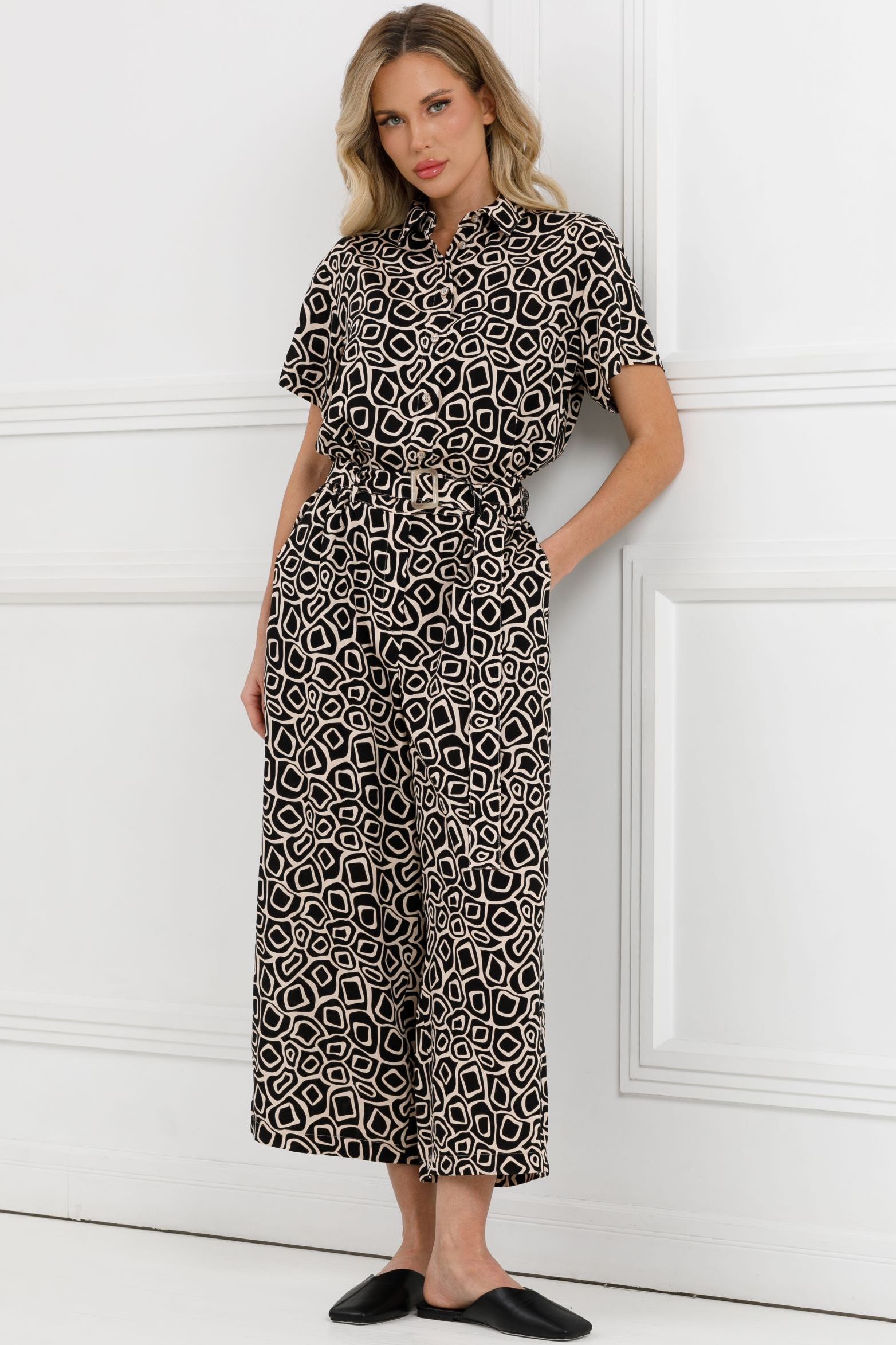 Комбинезон чёрный из вискозы с карманами Priz