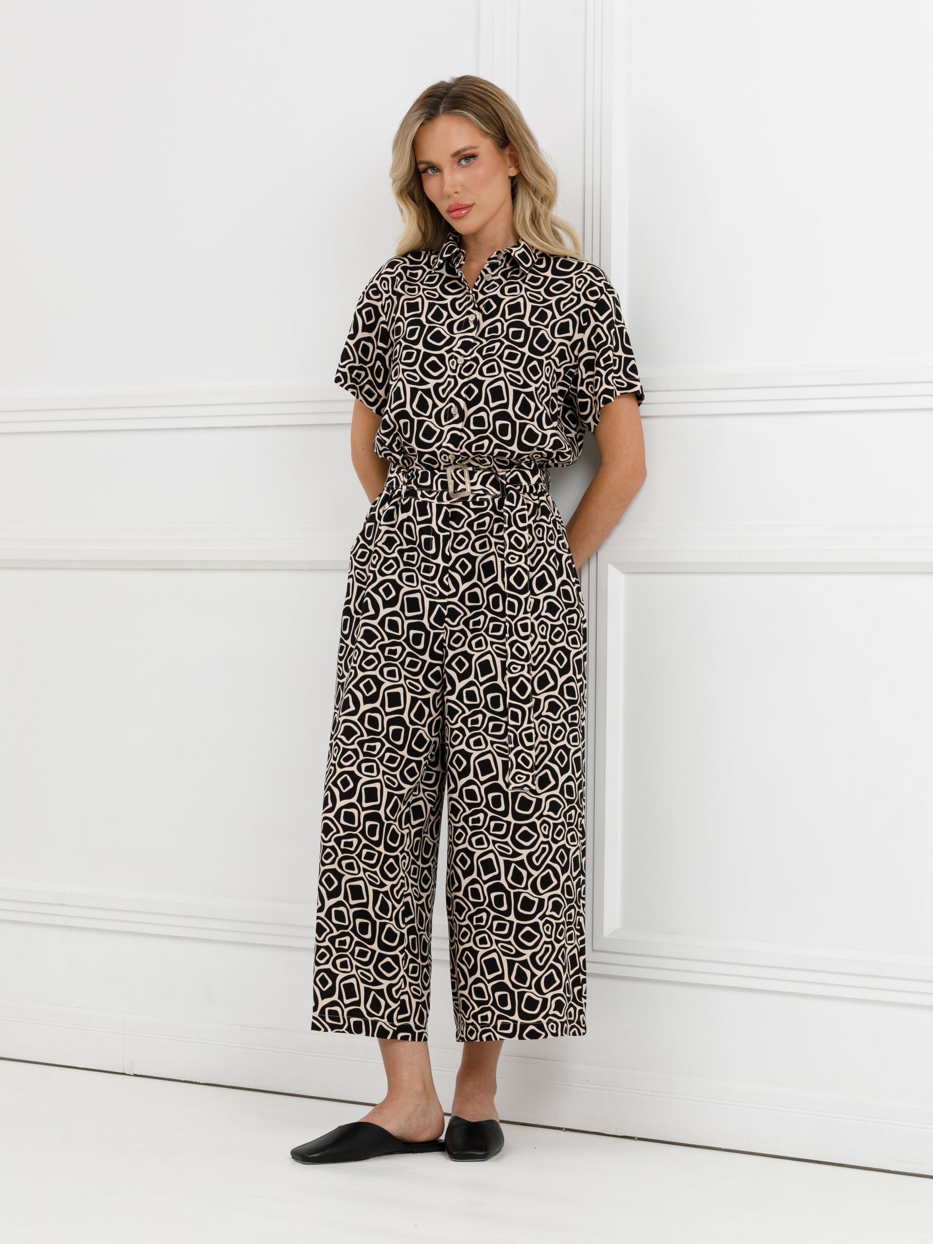 Комбинезон чёрный из вискозы с карманами Priz(фото2)