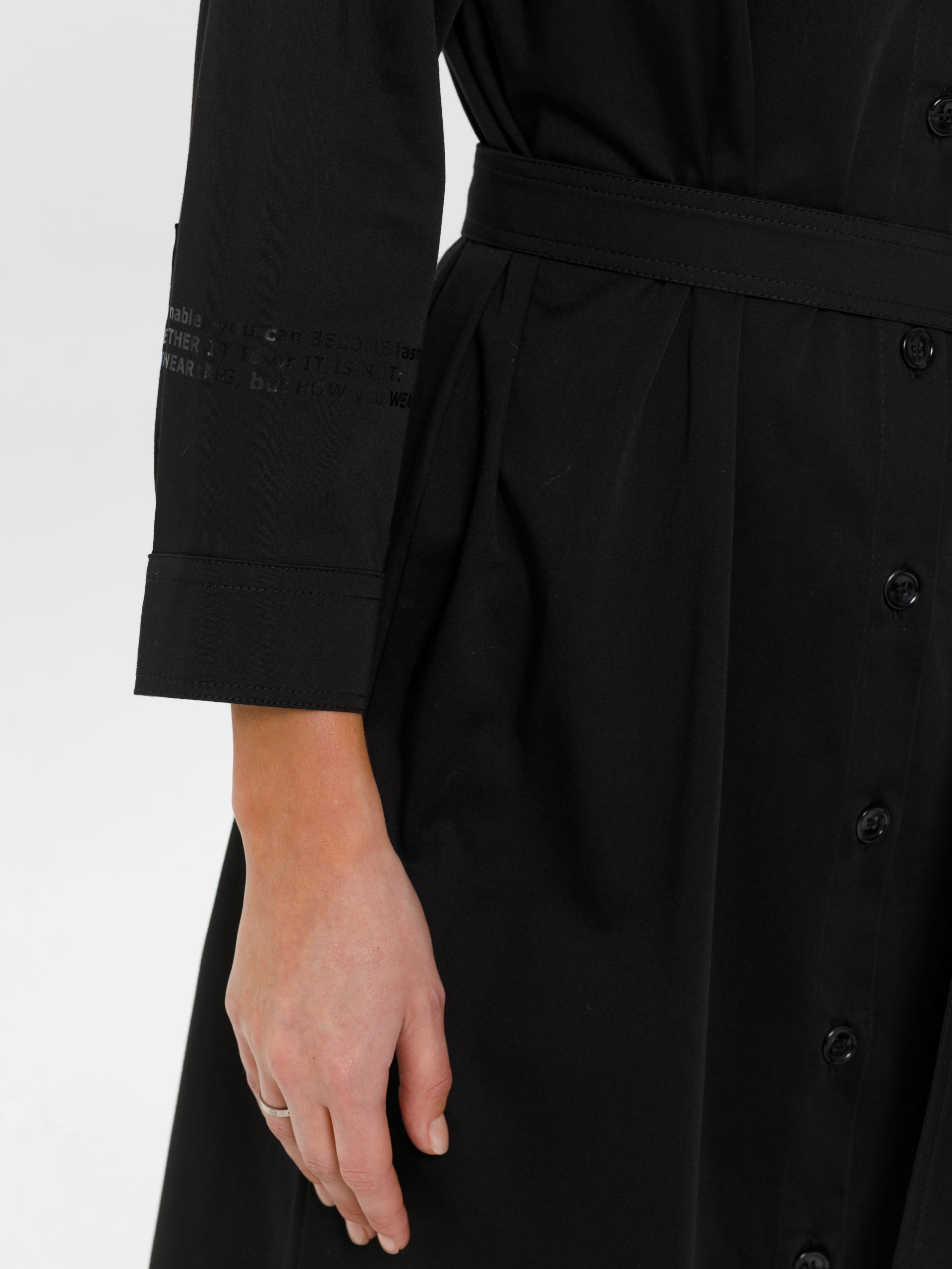 Платье-рубашка чёрное с поясом Priz(фото5)