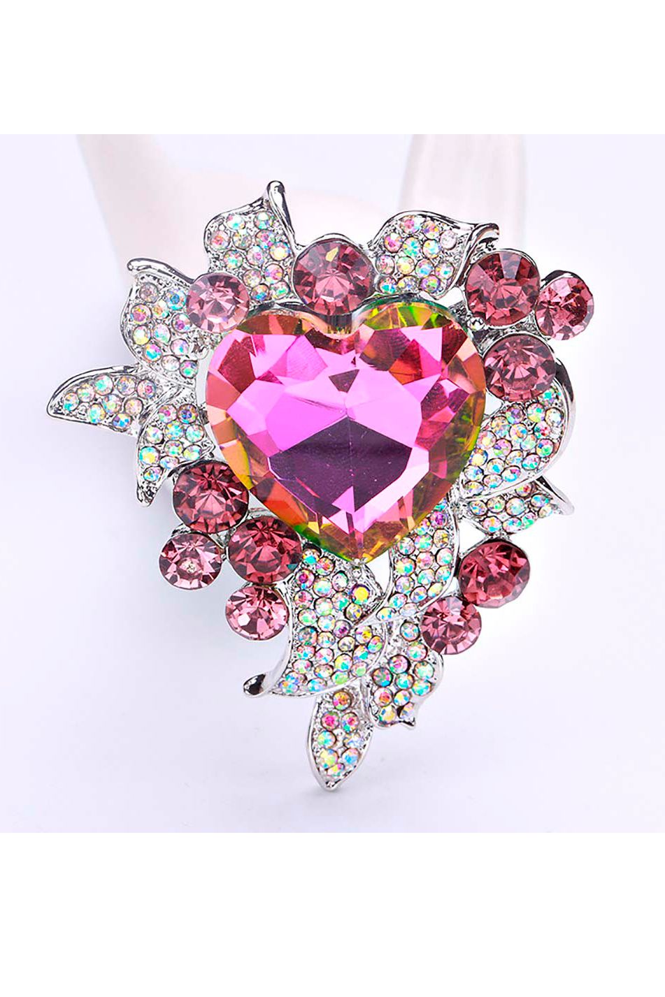 Брошь в винтажном стиле Rada