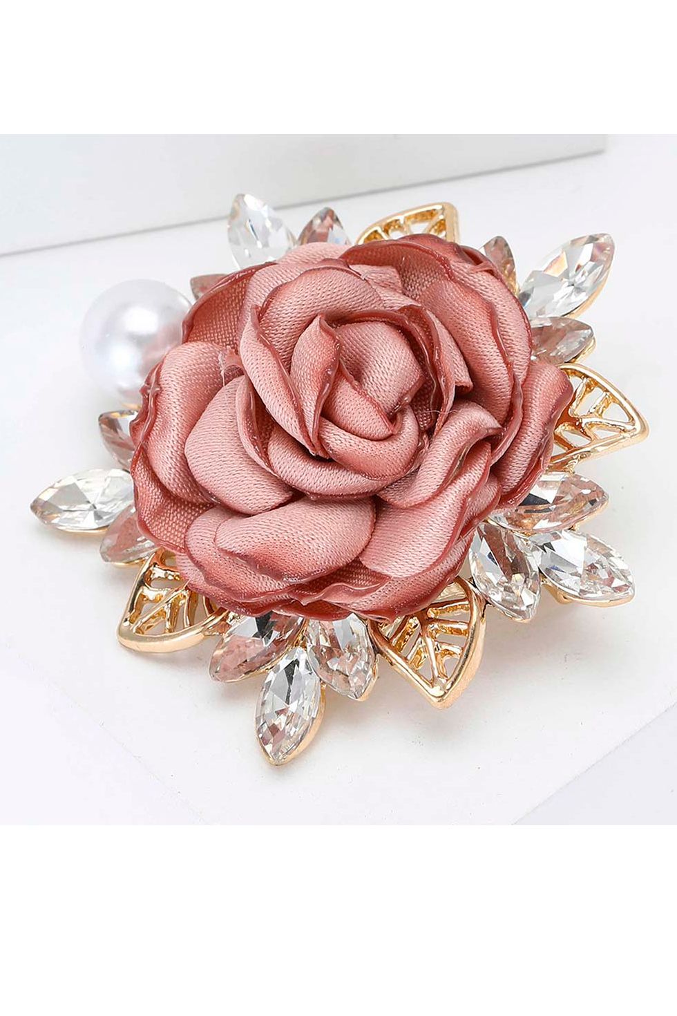 Брошь в виде цветка Rada