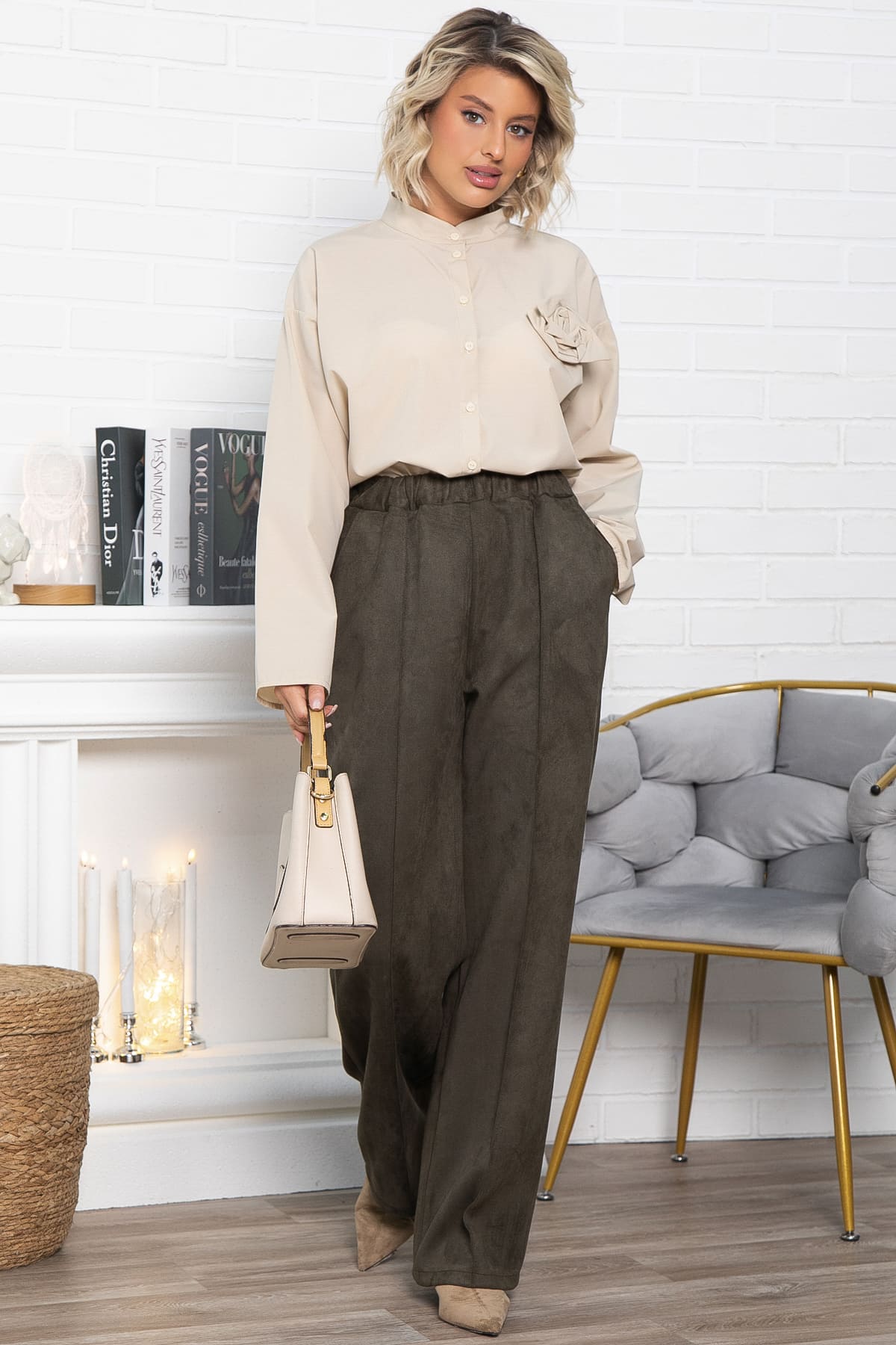 Рубашка бежевая с дизайнерской розой LT collection(фото2)