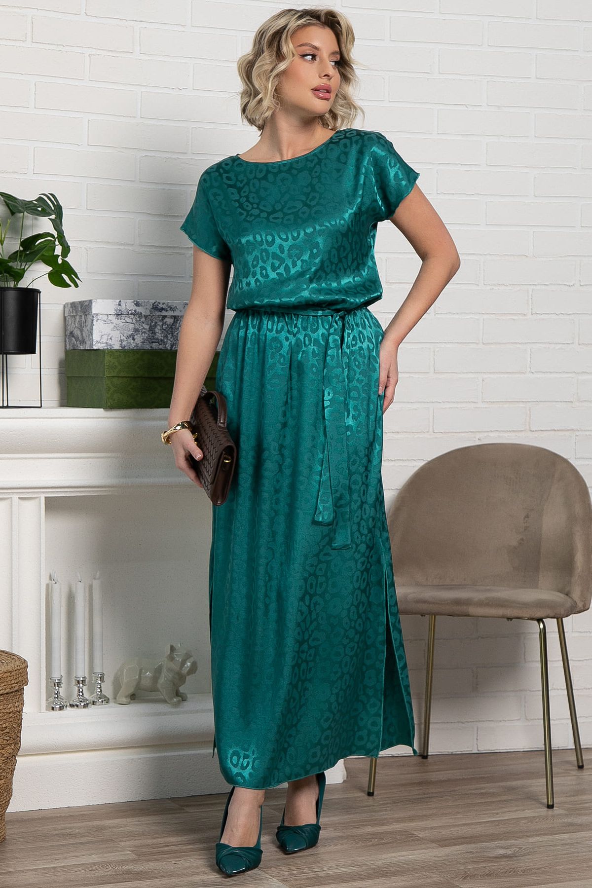 Платье шёлковое длинное изумрудного цвета LT collection