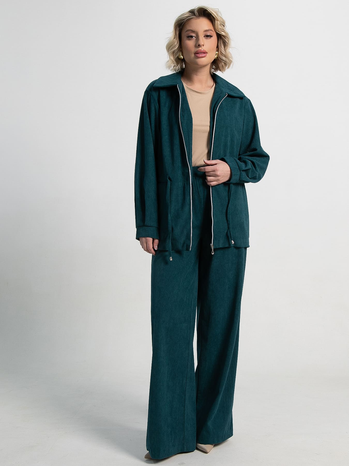 Костюм брючный из вельвета в изумрудном цвете LT collection(фото4)