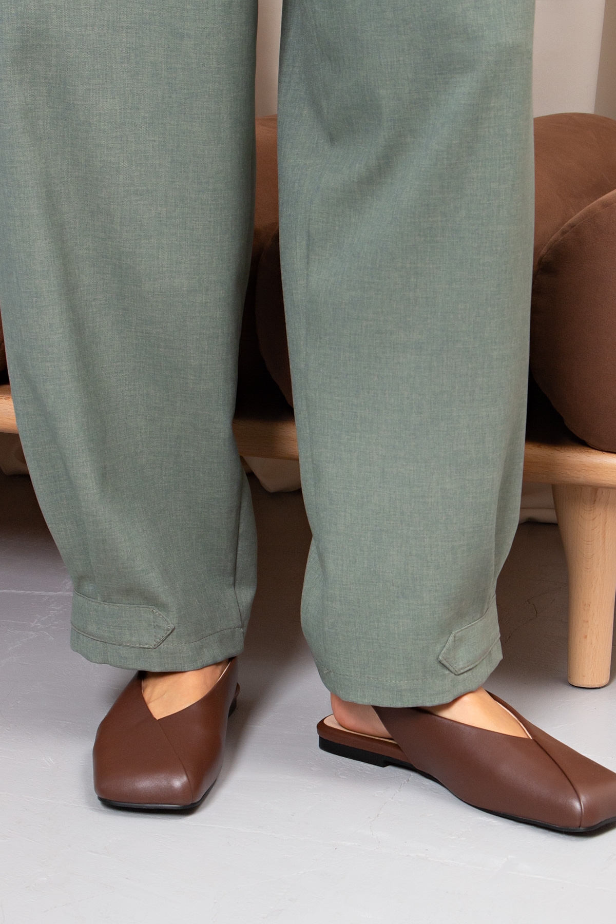 Брюки из льна оливкового цвета Дженис №2 Valentina(фото4)