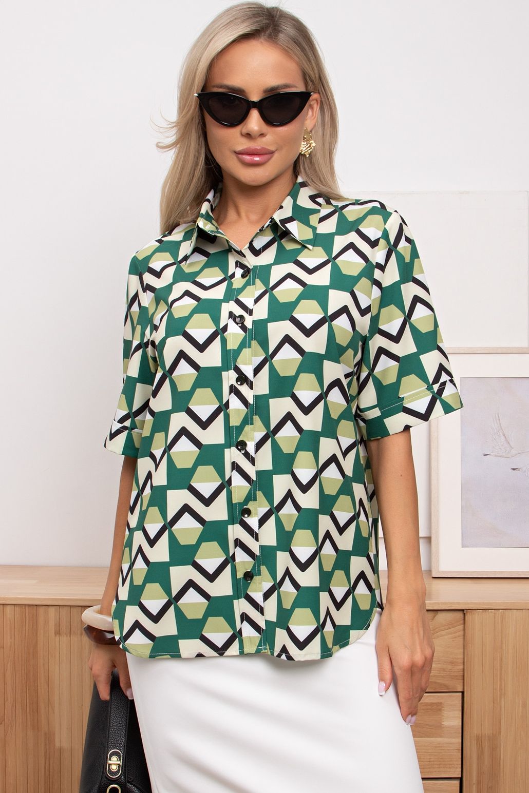 Рубашка женская с абстрактным принтом Оливи №3 Valentina