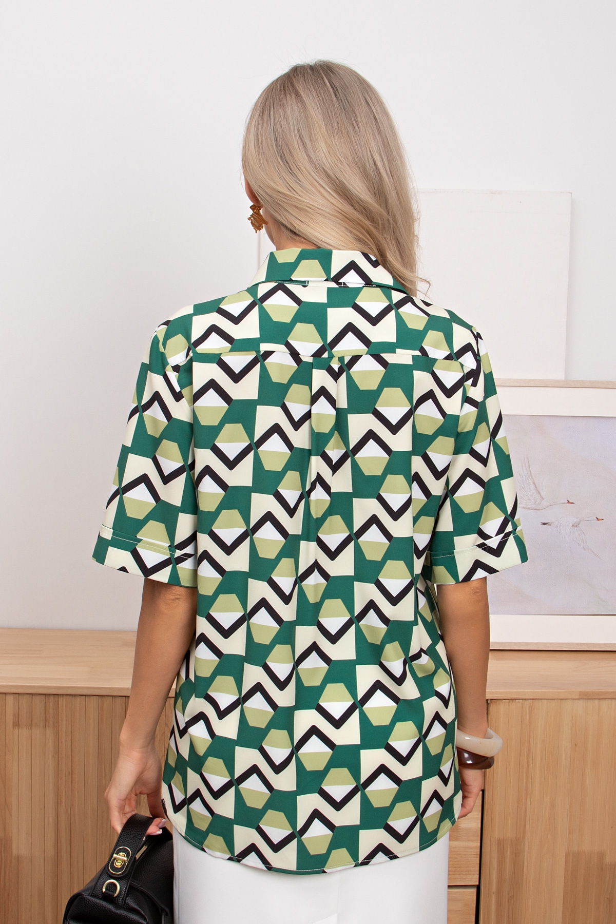 Рубашка женская с абстрактным принтом Оливи №3 Valentina(фото5)