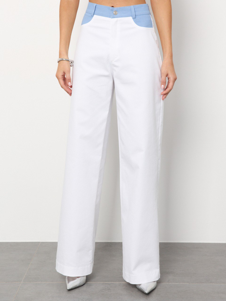 Джинсы широкие белого цвета Jetty(фото4)